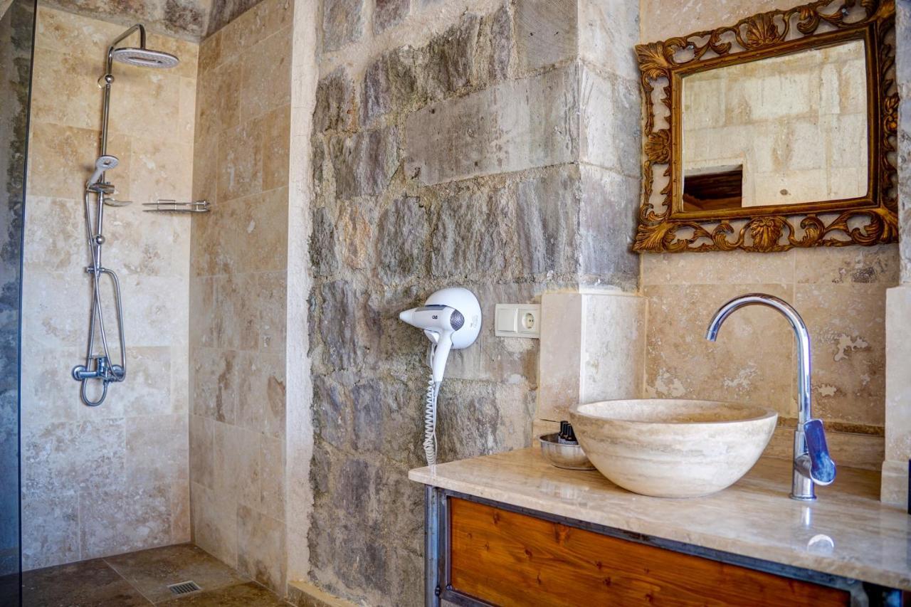 Bed and Breakfast Karma Cappadocia Учгісар Екстер'єр фото